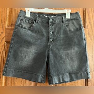 NWOT Wallflower Charcoal Black Denim Jean Shorts 15-Junior Button fly, High rise